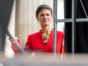 All-Parteien-Koalitionen gegen die AfD nannte Sahra Wagenknecht in einem TV-Interview eine „idiotische Politik“.