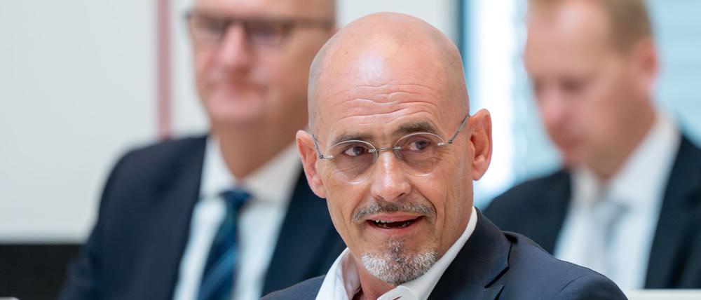 Die SPD/BSW-Koalition - darunter Ministerpräsident Dietmar Woidke (SPD) und BSW-Fraktionschef Niels-Olaf Lüders - berät über zwei umstrittene Medienstaatsverträge (Archivbild).