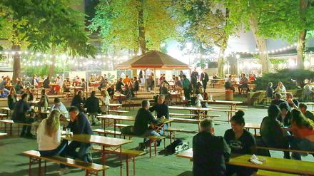 Prater Biergarten Berlin, Kastanienallee, Prenzlauer Berg, Copyright: DAVIDS/Christina Kratsch, 23.09.2020