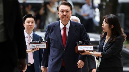 Der ehemalige südkoreanische Präsident Yoon Suk Yeol bei einem Gerichtstermin im Juli.