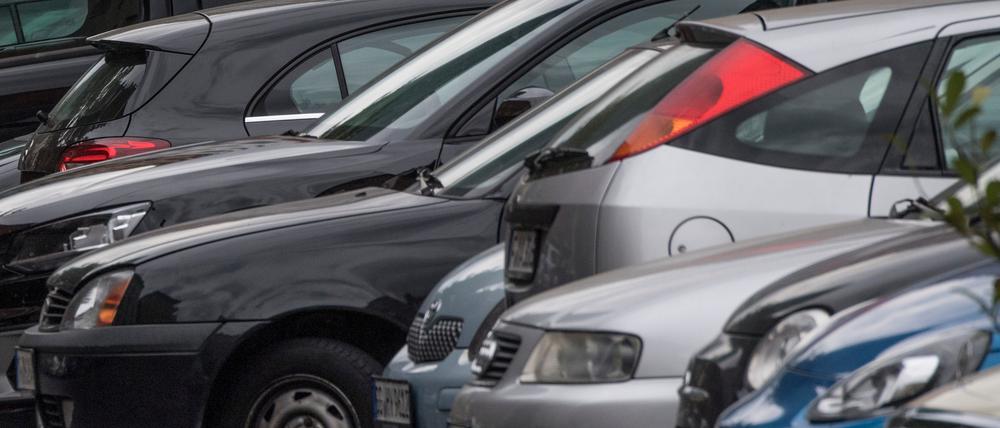 Querparken ist ab sofort in der Friedrich-Wolf-Straße in der Waldstadt nicht mehr erlaubt.