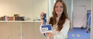 Name: Julia R. (20 Jahren) ist im zweiten Lehrjahr der Ausbildung zur Veranstaltungskauffrau bei der IHK.