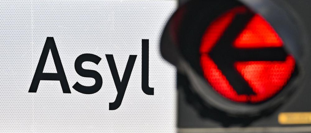 In Brandenburg steigt die Zahl freiwilliger Ausreisen von Flüchtlingen (Archivbild). 