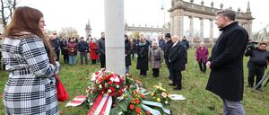 Gedenken an die Öffnung der Mauer am 9. November 1989 und der Glienicker Brücke am 10. November 1989.