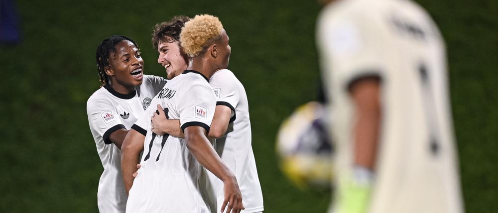 7:0 setze sich Deutschlands U17 bei der WM gegen El Salvador durch. 