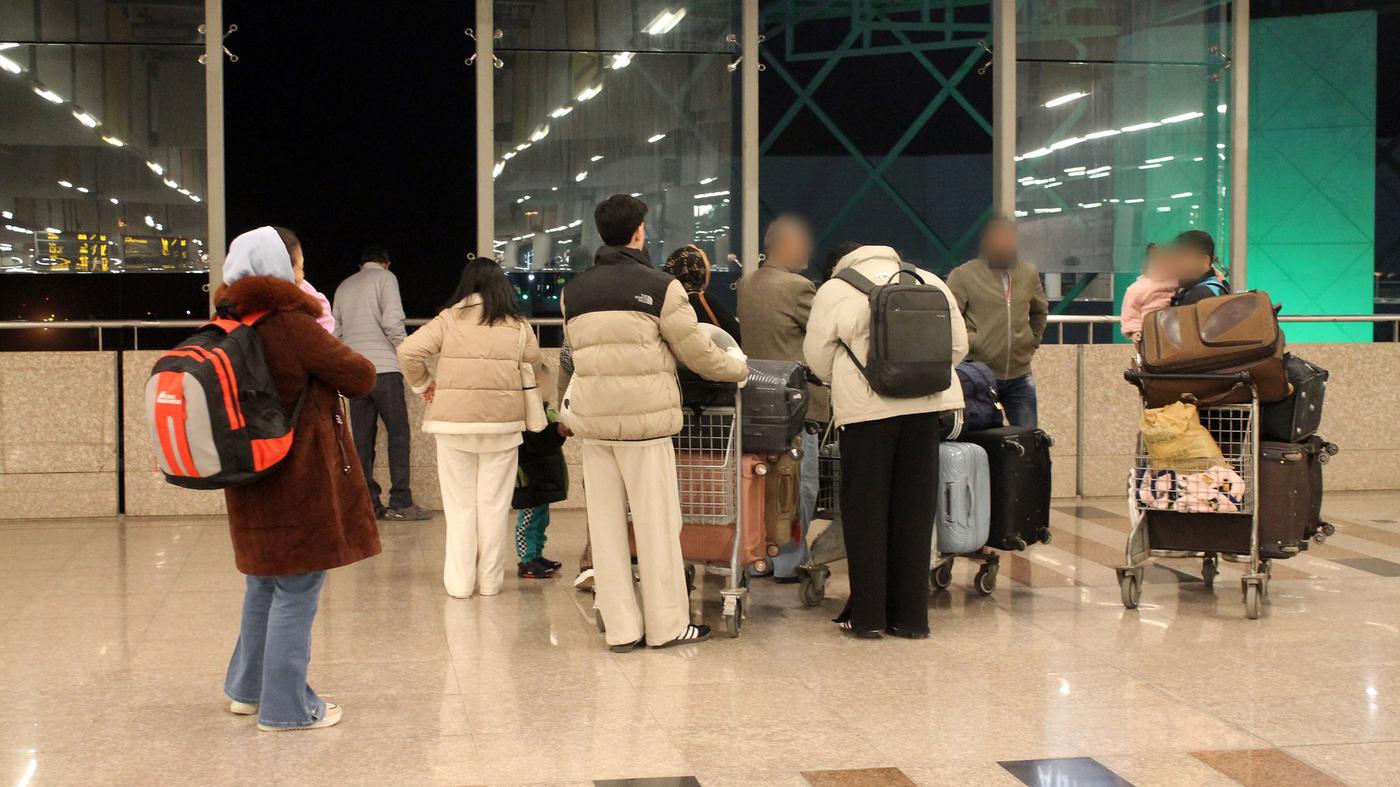 Nach-Wartezeit-in-Pakistan-Afghanen-aus-Aufnahmeprogrammen-fliegen-nach-Deutschland