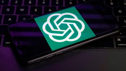 New York: Das Logo von OpenAI, dem Entwickler von ChatGPT, wird auf dem Bildschirm eines Smartphones angezeigt.