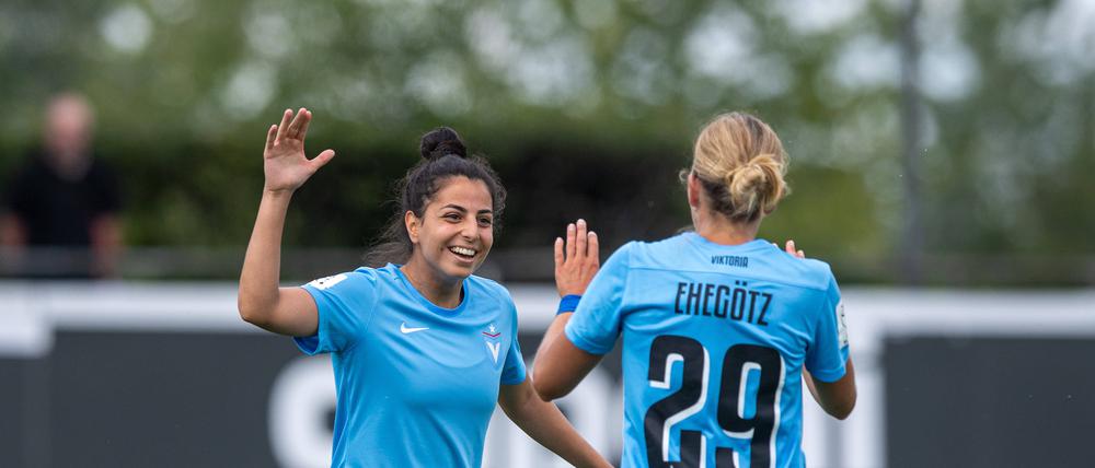 Viktoria mit Sarah Abu Sabbah (links) und Nina Ehegötz kommt in der Zweiten Liga nach schwachem Saisonstart immer besser in Fahrt.