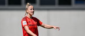 Bayerns Giulia Gwinn wünscht sich den Umzug in ein größeres Stadion.