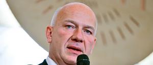 Berlins Regierender Bürgermeister Kai Wegner (CDU) will Transparenz bei der Vergabe von Fördermitteln.    