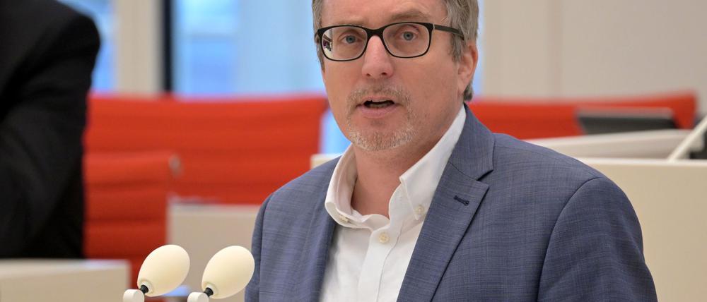 Der Brandenburger SPD-Fraktionsvorsitzende Björn Lüttmann richtet angesichts der Koalitionskrise einen Appell an das BSW. (Archivbild)