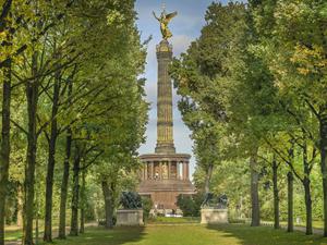 Berlin ist eine grüne Stadt - doch es sollen noch mehr Bäume gepflanzt werden.