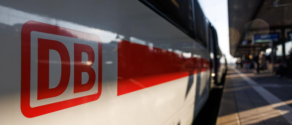 Mutter in Nürnberg, Tochter in Berlin: Eine Bahnreise wurde für eine Familie zur ganztägigen Odyssee (Symbolbild).