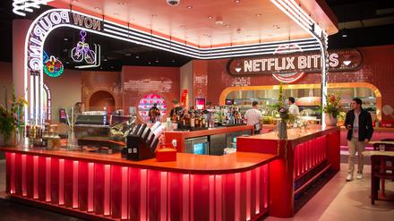 Zum Netflix House gehört auch ein Restaurant, dessen Gerichte mit Serien des Dienstes verbunden sein sollen.