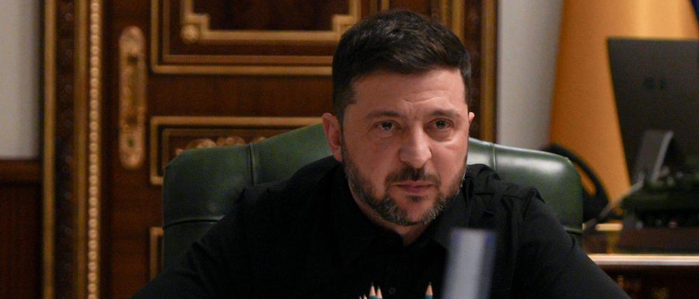 Wolodymyr Selenskyj, Präsident der Ukraine, spricht während einer Pressekonferenz.