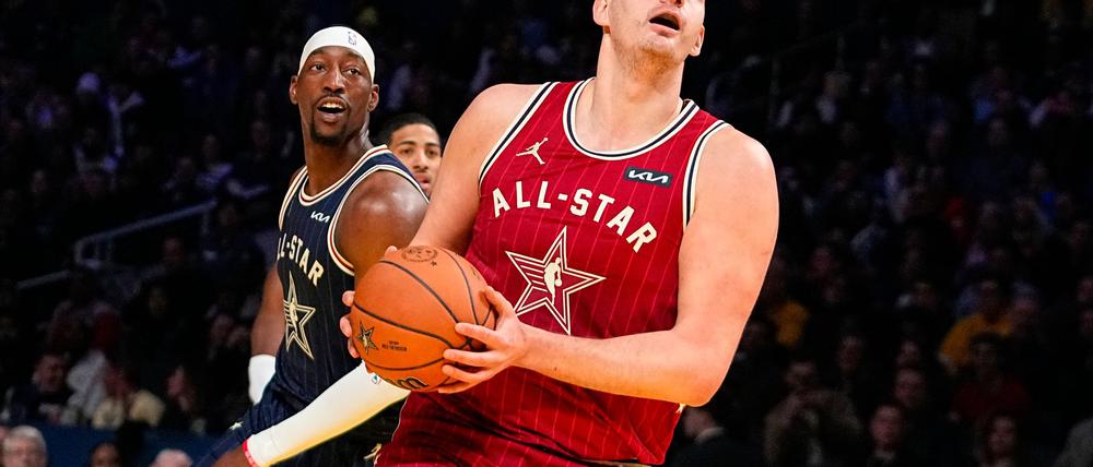 Nikola Jokic wird beim nächsten All-Star-Spiel der NBA ziemlich sicher für das "Team World" auflaufen. (Archivfoto)