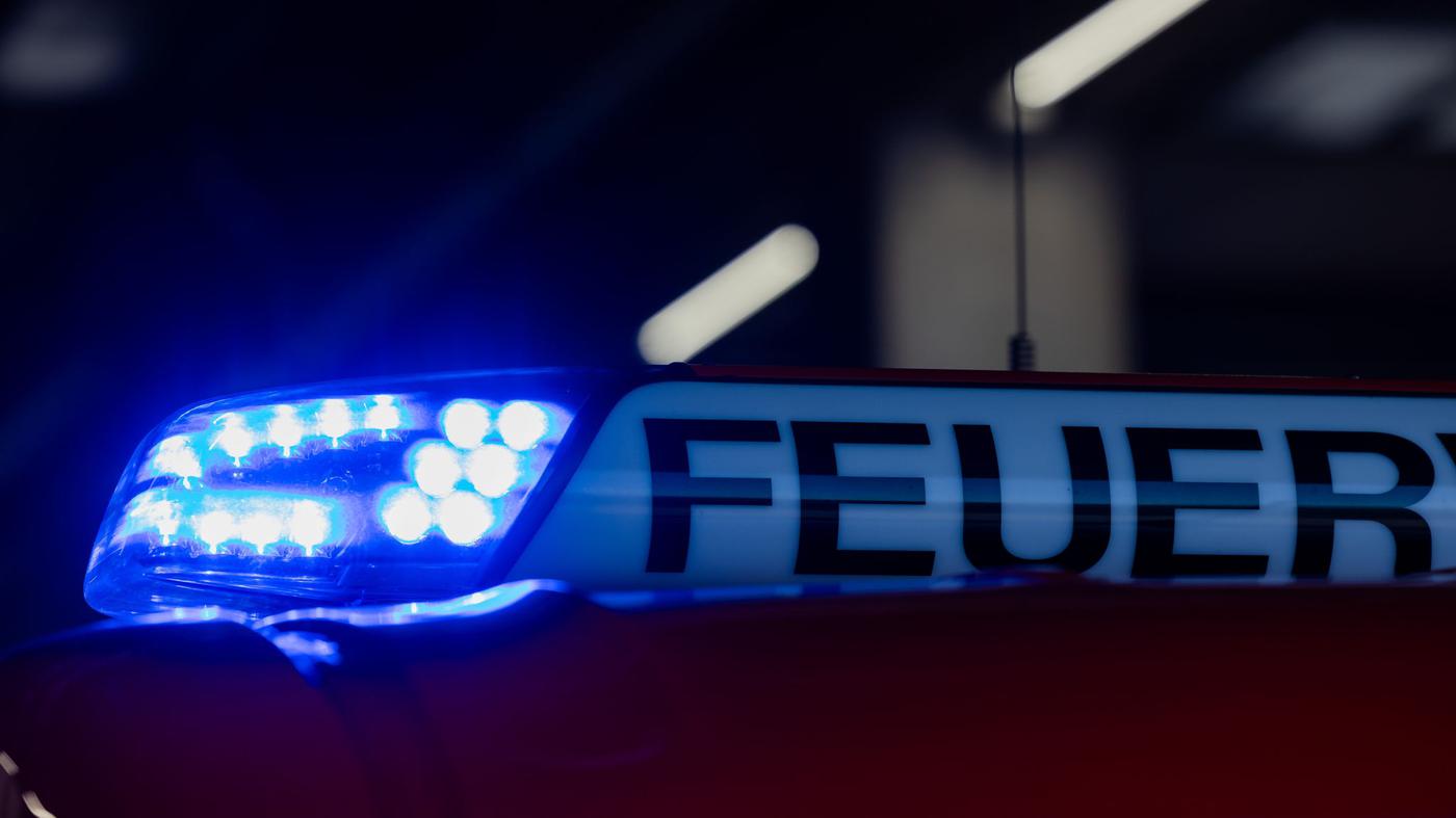 Autobahnsperrung-A13-nach-Lkw-Brand-in-Richtung-Berlin-gesperrt