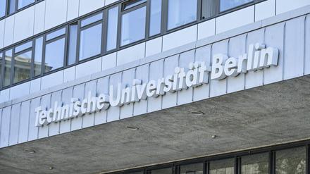 Das Hauptgebäude der Technischen Universität.