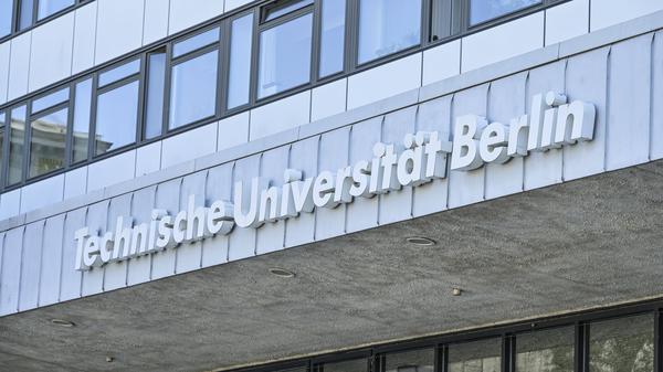 Das Hauptgebäude der Technischen Universität.