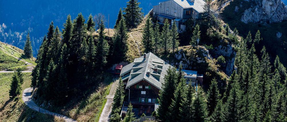 Laut Polizei war der Wanderer nahe dem August-Schuster-Haus in Unterammergau unterwegs, als er schwer stürzte. (Archivbild)