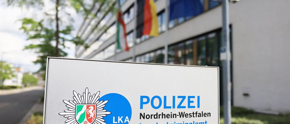 Beim Landeskriminalamt (LKA) in Düsseldorf liefen die Fäden des Einsatzes zusammen (Archivfoto)