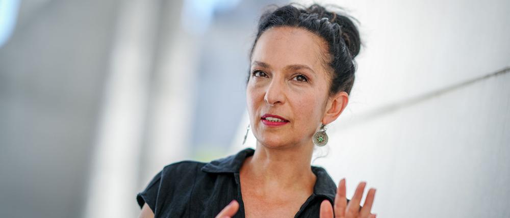 Neuköllns Integrationsbeauftragte Güner Balci verteidigt Bezirksbürgermeister Martin Hikel (SPD) gegen parteiinterne Kritik. (Archivbild) 