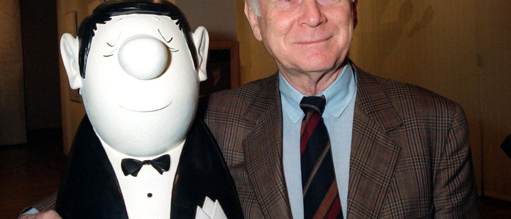 Der künstlerische Nachlass von Vicco von Bülow, alias Loriot, geht als Dauerleihgabe an das Caricatura Museum Frankfurt (Archivbild).