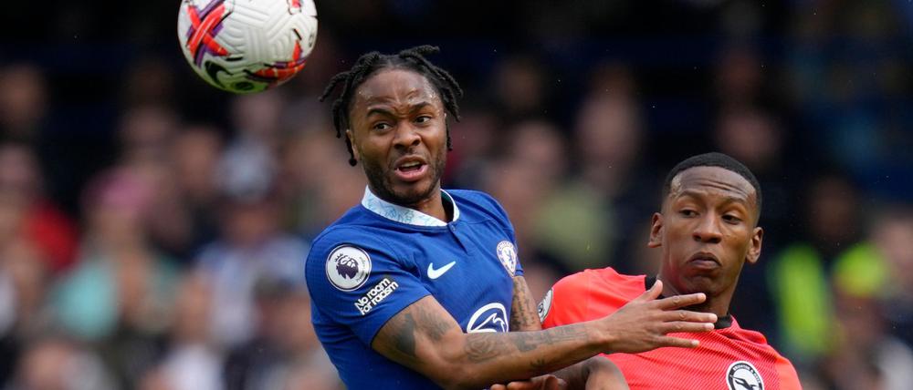 Raheem Sterling (l) wurde Opfer einer Straftat. (Archivbild)