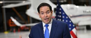 US-Außenminister Marco Rubio spricht nach dem G7-Treffen mit Reportern.