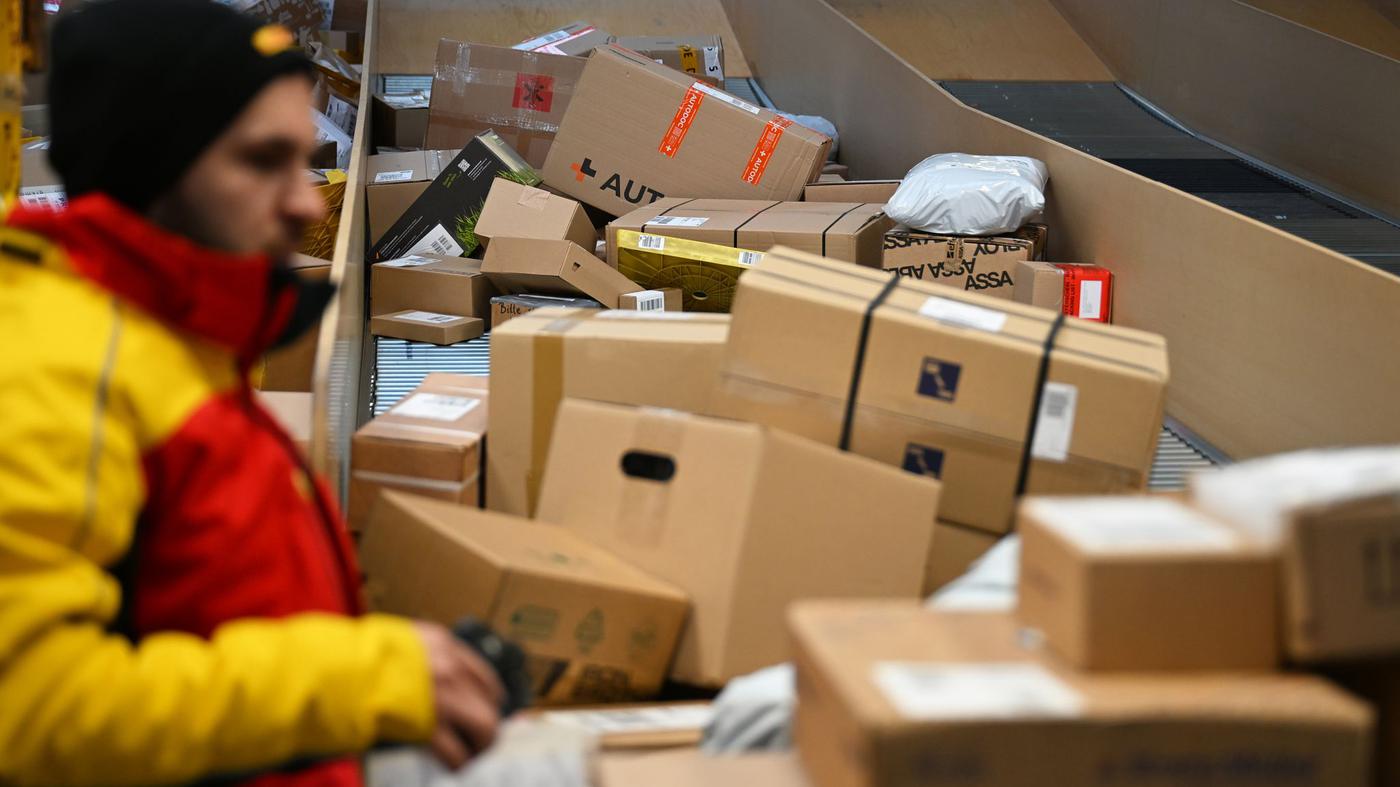 Paketflut-eind-mmen-K-nftig-auch-Billigwaren-bei-Import-in-EU-zollpflichtig