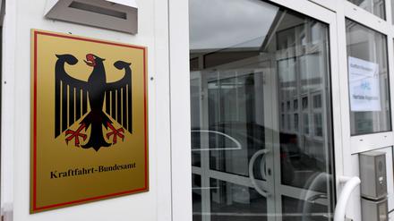 Nach einer Genehmigung durch das KBA darf die Paderborner Firma Holon ihr Elektro-Shuttle deutschlandweit im autonomen Fahrmodus mit Sicherheitsfahrer erproben.