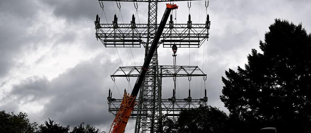 Nach dem Brandanschlag und Stromausfall im September zeihen sich die Reparaturen lange hin. (Archivbild)