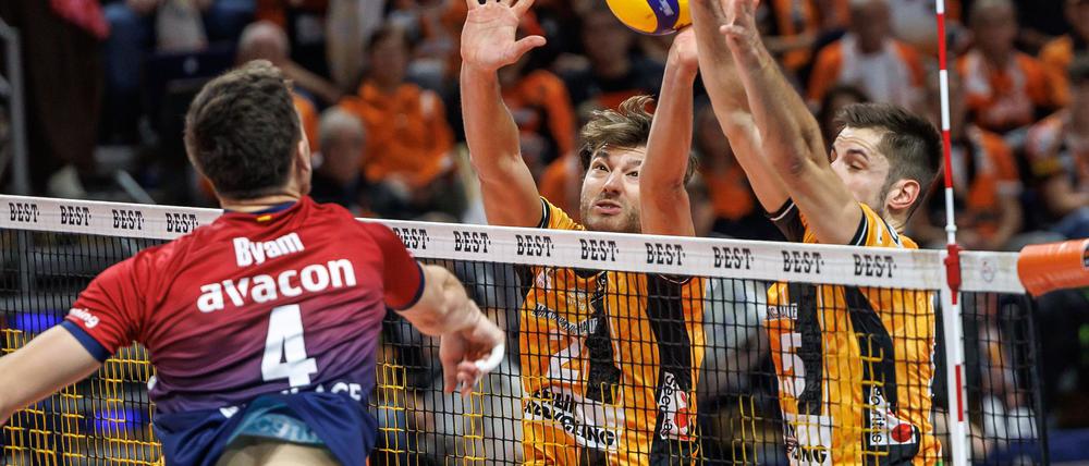 Die Berliner um Knigge (M.) taten sich schwer.