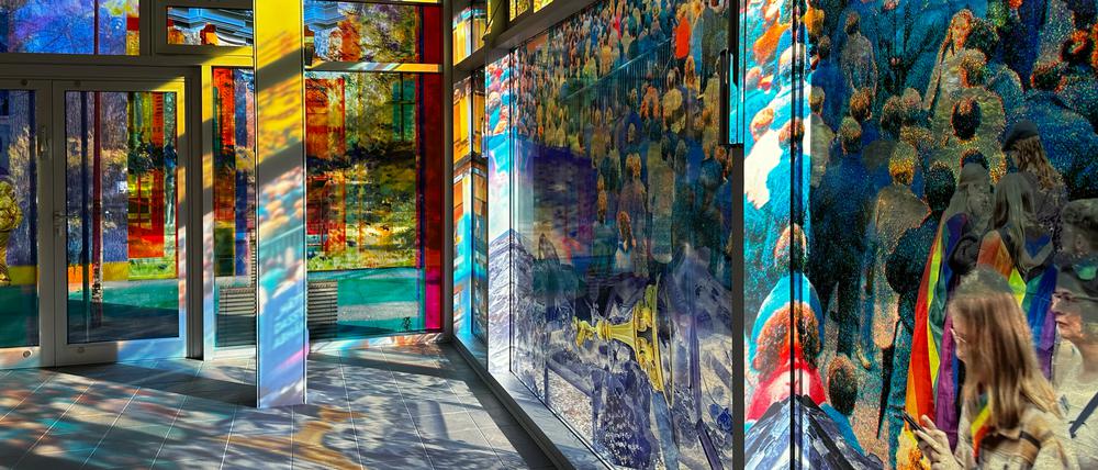 Pavillon auf der Freundschaftsinsel wird bis Mitte Februar zur Skulptur. Neue Kunst am Pavillon auf der Freundschaftsinsel, "Im Zwischenraum des utopischen Gedächtnisses".