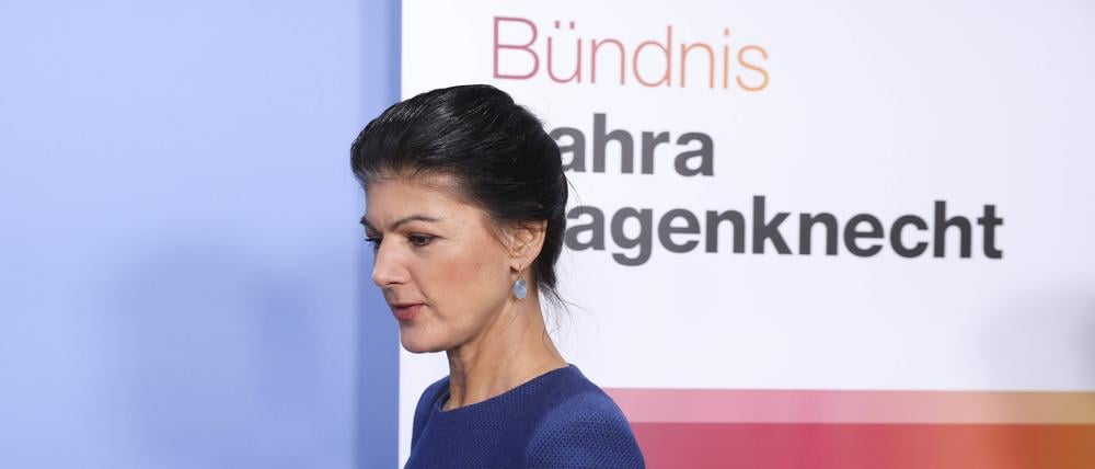 Sahra Wagenknecht kommt zu einem Pressetermin.