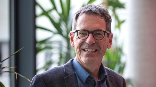 Dieter Neher ist Professor für Physik und Optoelektronik Weicher Materie an der Universität Potsdam