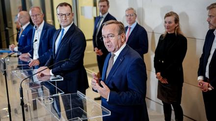 Es gibt eine Enigung im Streit um die Wehrdienst-Reform.