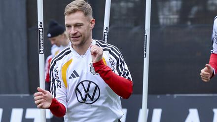 Joshua Kimmich hat sich im Training der Nationalmannschaft am Sprunggelenk verletzt. 