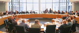 In der sogenannten Bereinigungssitzung nehmen die Fraktionen letzte Änderungen am Etatentwurf vor, bevor er im Bundestag zur Abstimmung steht. 