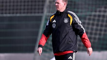 Julian Nagelsmann muss nach Kimmichs Verletzung umbauen.