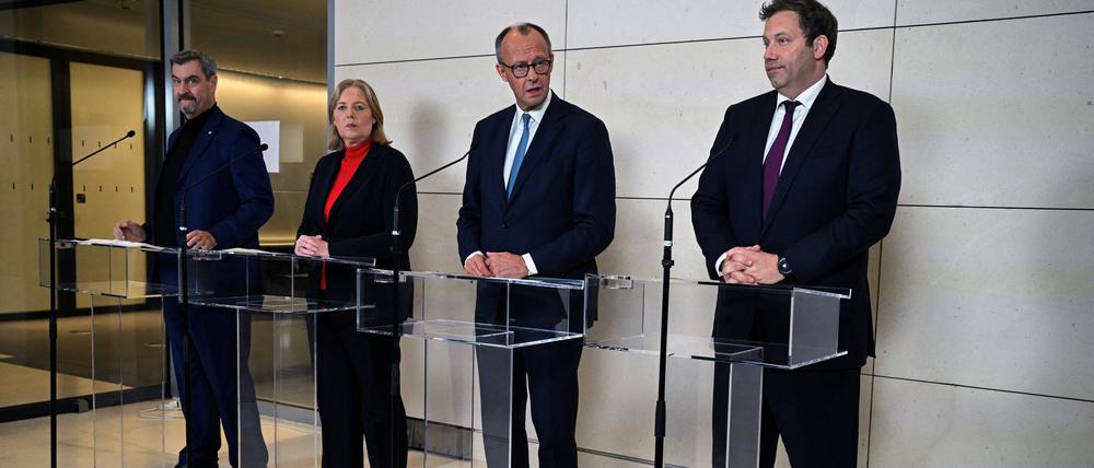 CSU-Chef Markus Söder, Arbeitsministerin Bärbel Bas (SPD), Kanzler Friedrich Merz (CDU) und Vizekanzler Lars Klingbeil (SPD). 