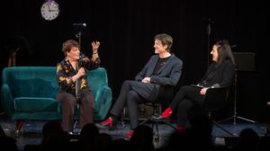 Entertainerin Gayle Tufts im Gespräch mit Tagesspiegel-Herausgeber Lorenz Marlodt und Anke Myrrhe, stellvertretende Chefredakteurin des Tagesspiegels