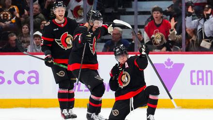 Ottawas Tim Stützle sorgte mit seinen beiden Treffern für das Ende der Siegesserie der Boston Bruins und Trainer Marco Sturm.