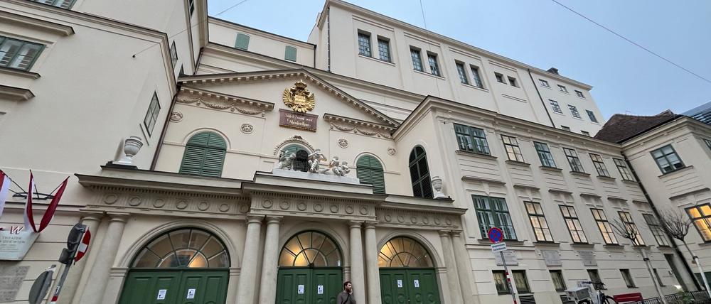 Die Jury würdigte mit dem Preis die Rückkehr des traditionsreichen Hauses nach einer zweijährigen Schließung und umfassenden Renovierung.