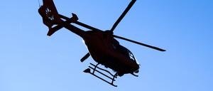 Ein Rettungshubschrauber im Einsatz. (Symbolbild)