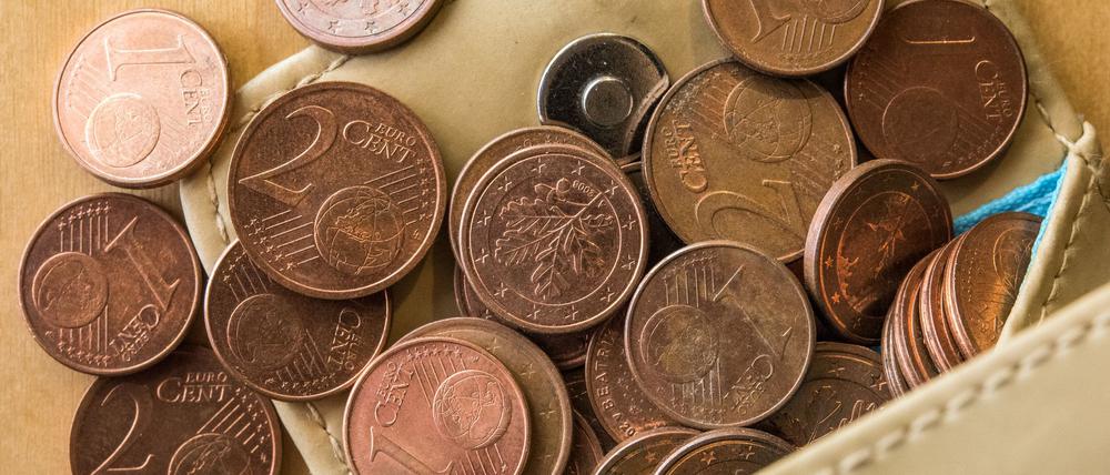 Die Überschuldungsquote, also der Anteil überschuldeter Personen im Verhältnis zu allen Erwachsenen, erhöhte sich zuletzt auf 8,16 Prozent.