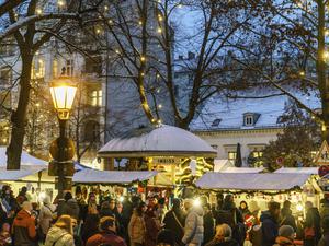 Der Weihnachtsmarkt in Alt-Rixdorf gehört zu den stimmungsvollsten Berlins.