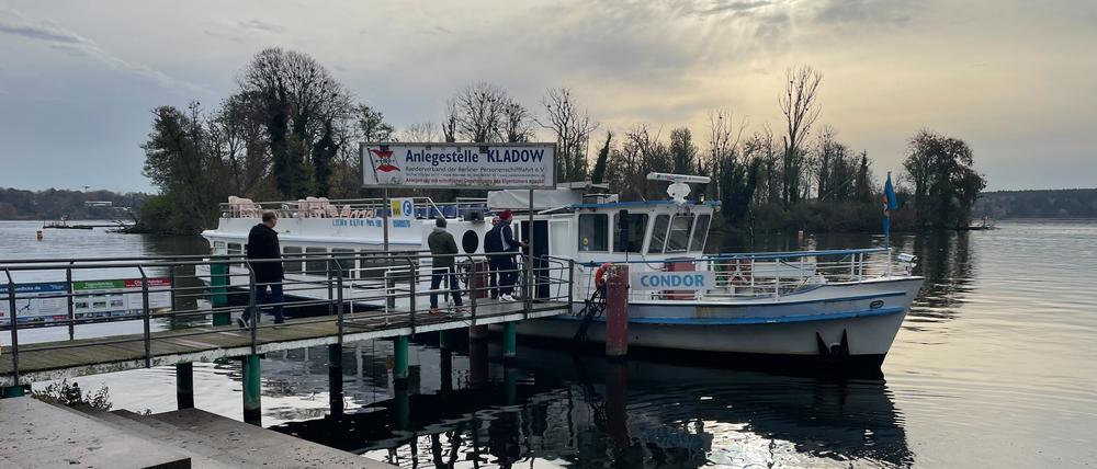 Wannseefähre MS Condor Ersatzschiff Hafen Kladow
