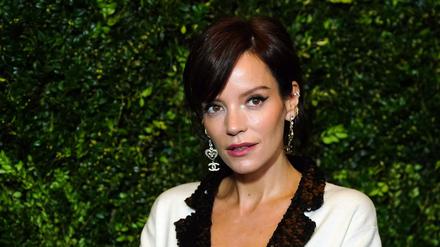 Lily Allen kann auch humorvollen Break-up-Pop.