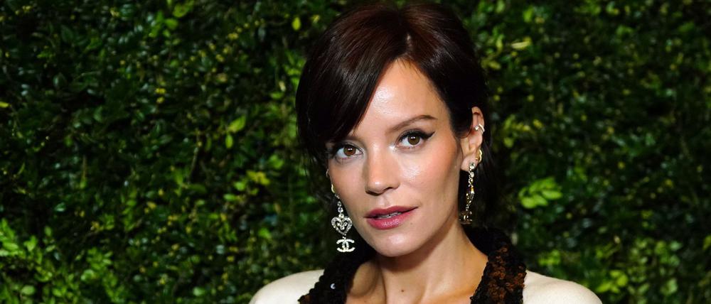 Lily Allen kann auch humorvollen Break-up-Pop.
